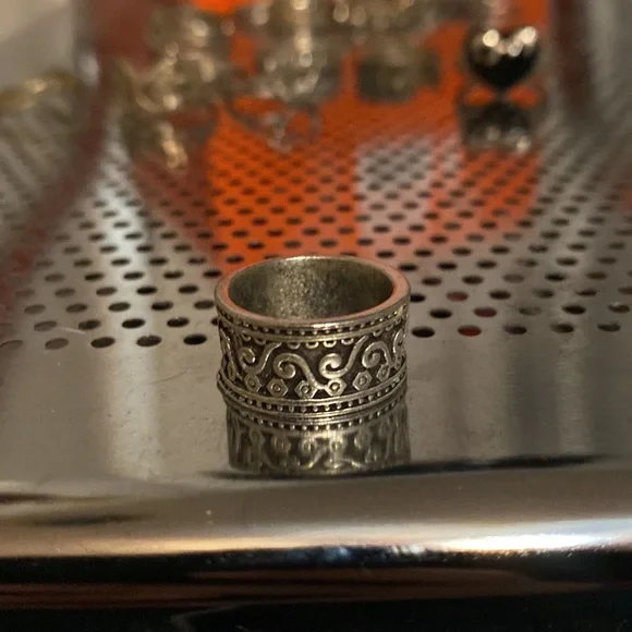 SELLING RINGS 💍💍💍💍 - Picture 10 of 16